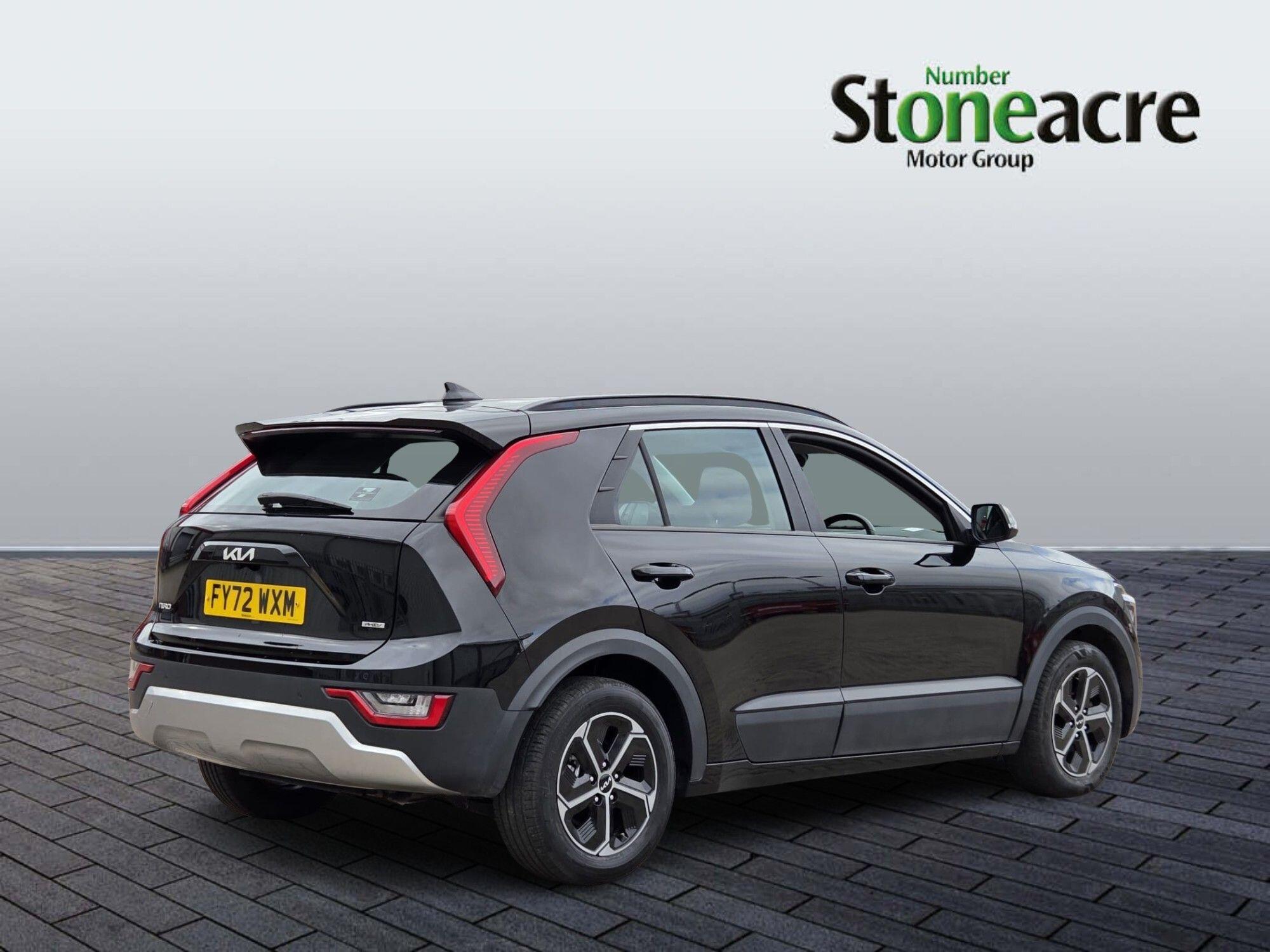 Kia Niro Plug-In-Hybrid 1.6 GDi 11.1kWh 2 DCT Euro 6 (s/s) 5dr FY72WXM Image 3