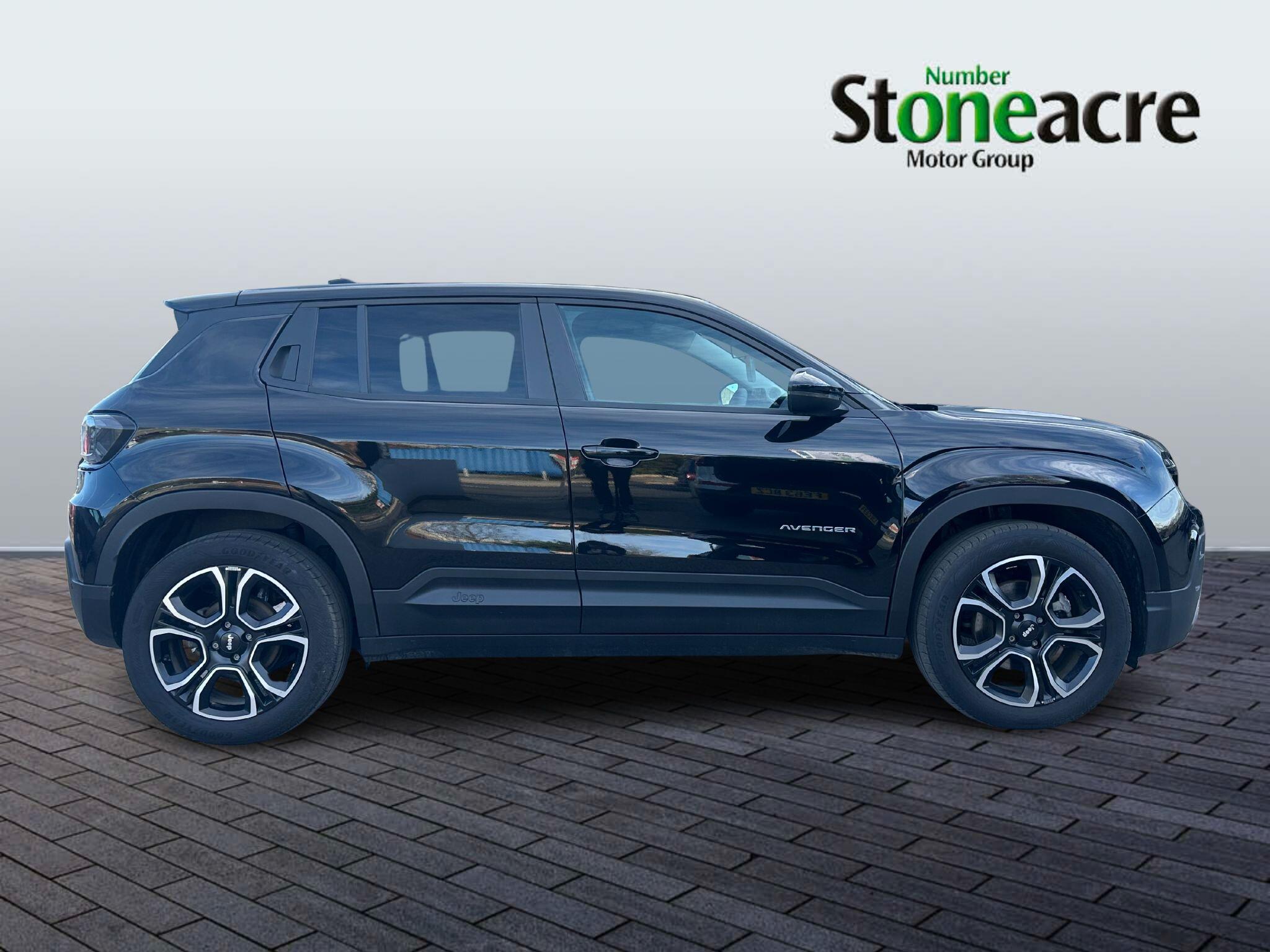 Jeep Avenger Electric 54kWh Altitude Auto 5dr J24TGR Image 2