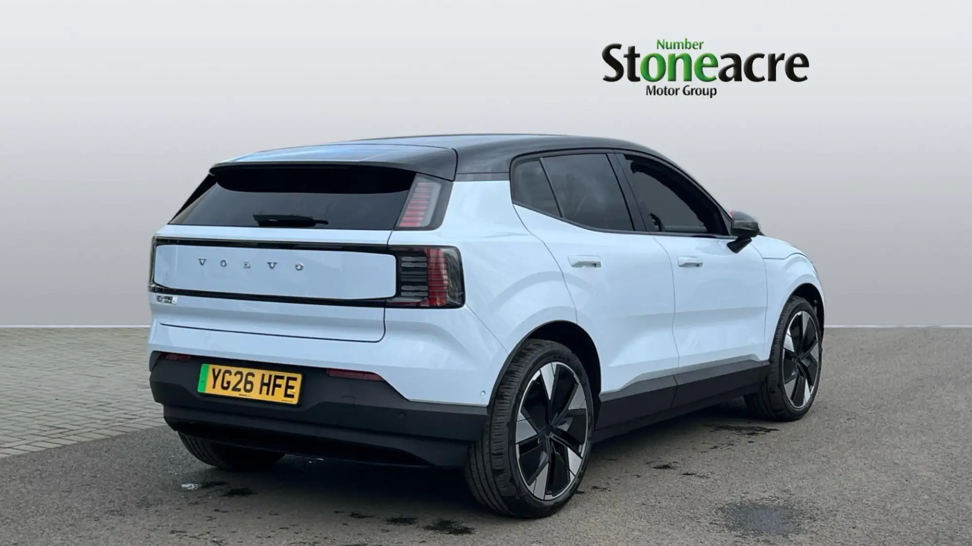 Volvo EX30 315kW Twin Motor Performance Ultra 69kWh 5dr Auto YG26HFE Image 2