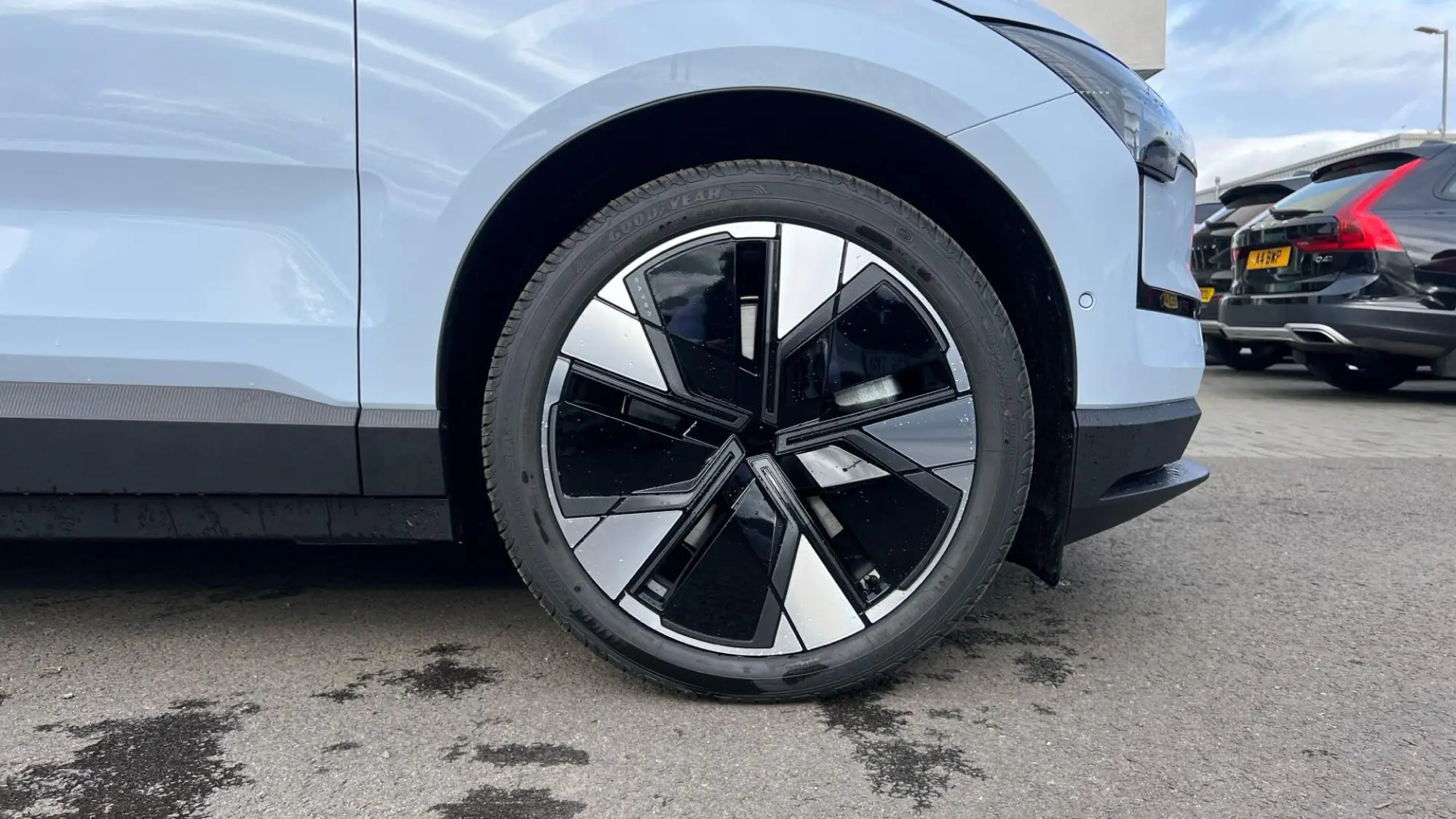 Volvo EX30 Image 9