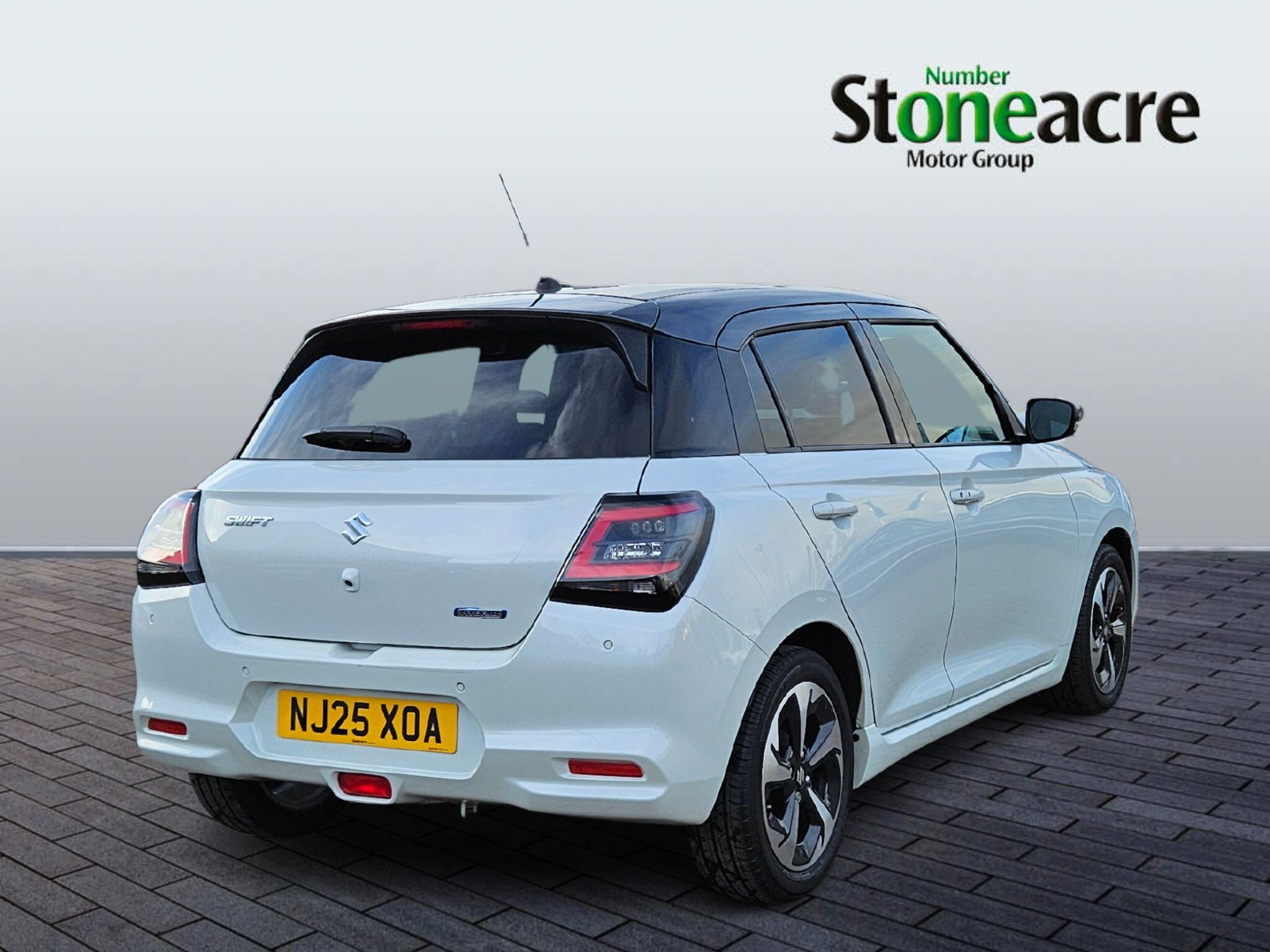 Suzuki Swift 1.2 MHEV Ultra CVT Euro 6 (s/s) 5dr NJ25XOA Image 3