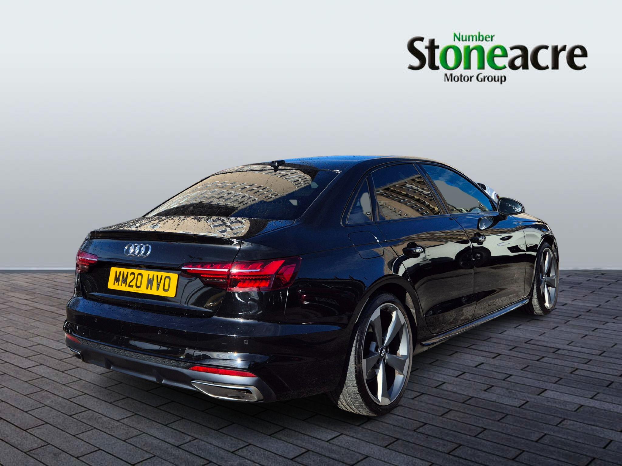 Audi A4 Saloon 2.0 TFSI 35 Black Edition S Tronic Euro 6 (s/s) 4dr MM20WVO Image 3