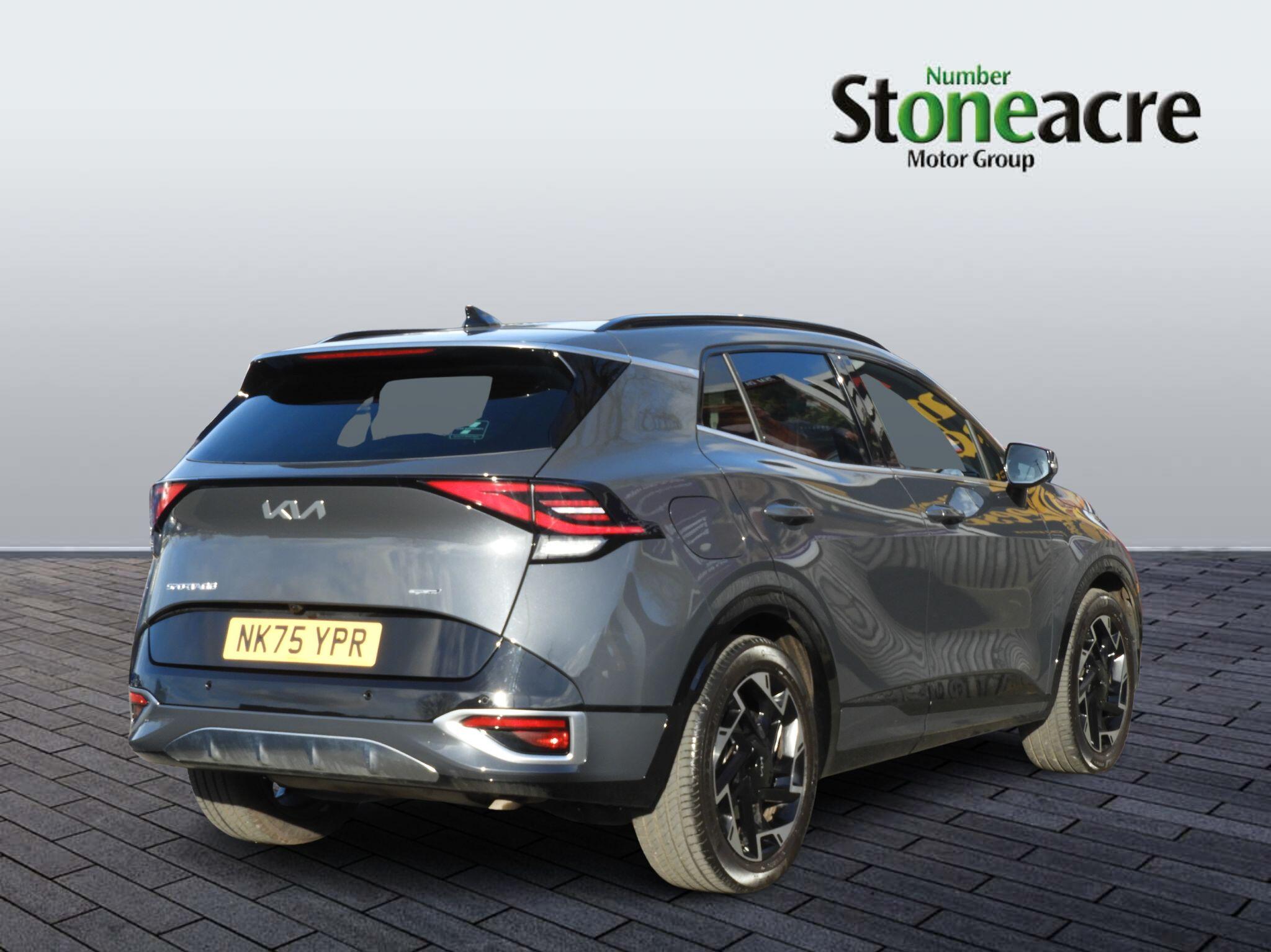 Kia Sportage Plug-In Hybrid 1.6 T-GDi 13.8kWh GT-Line Auto AWD Euro 6 (s/s) 5dr NK75YPR Image 3