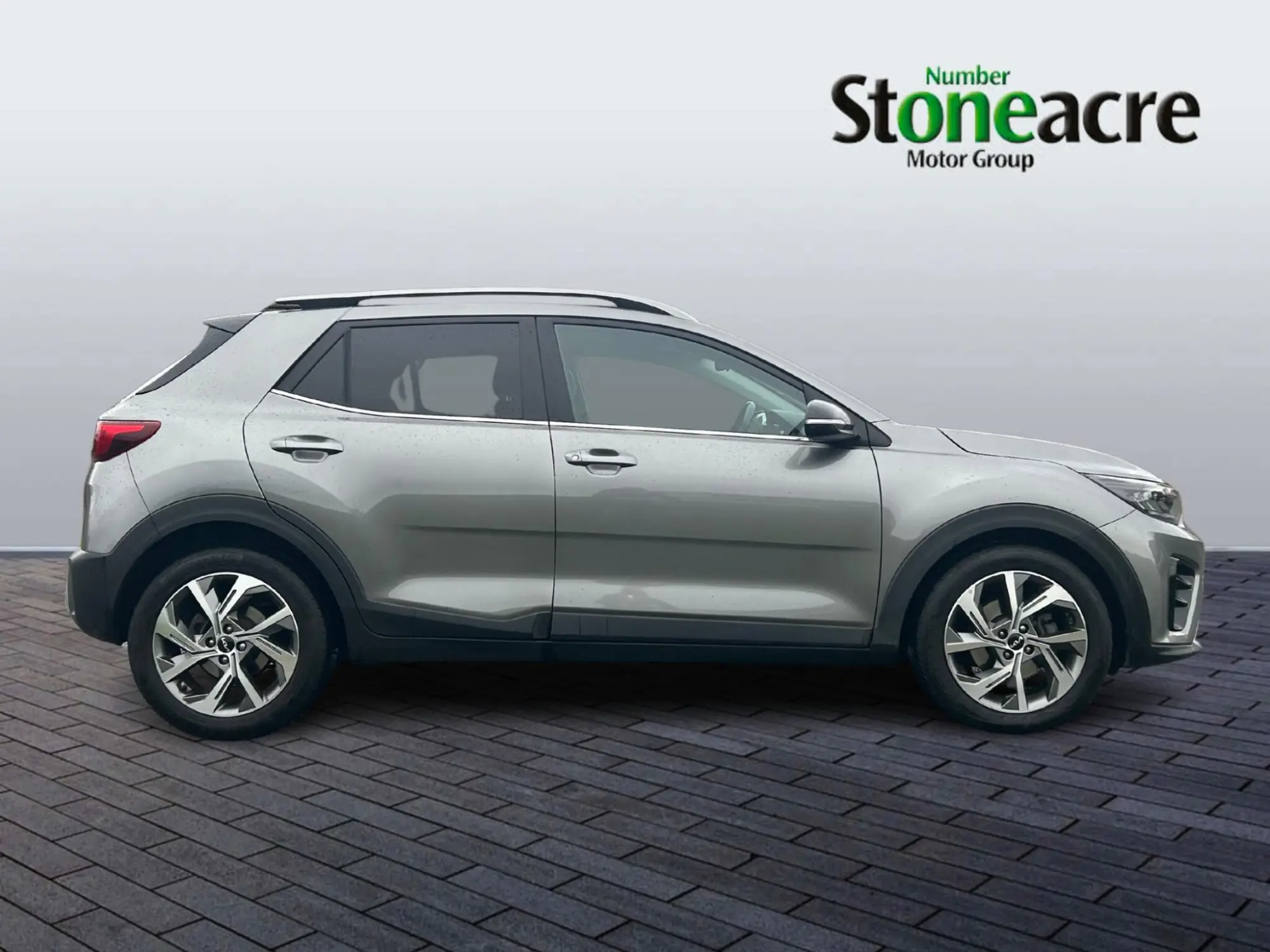 Kia Stonic 1.0 T-GDi GT-Line DCT Euro 6 (s/s) 5dr BD73ZDR Image 2