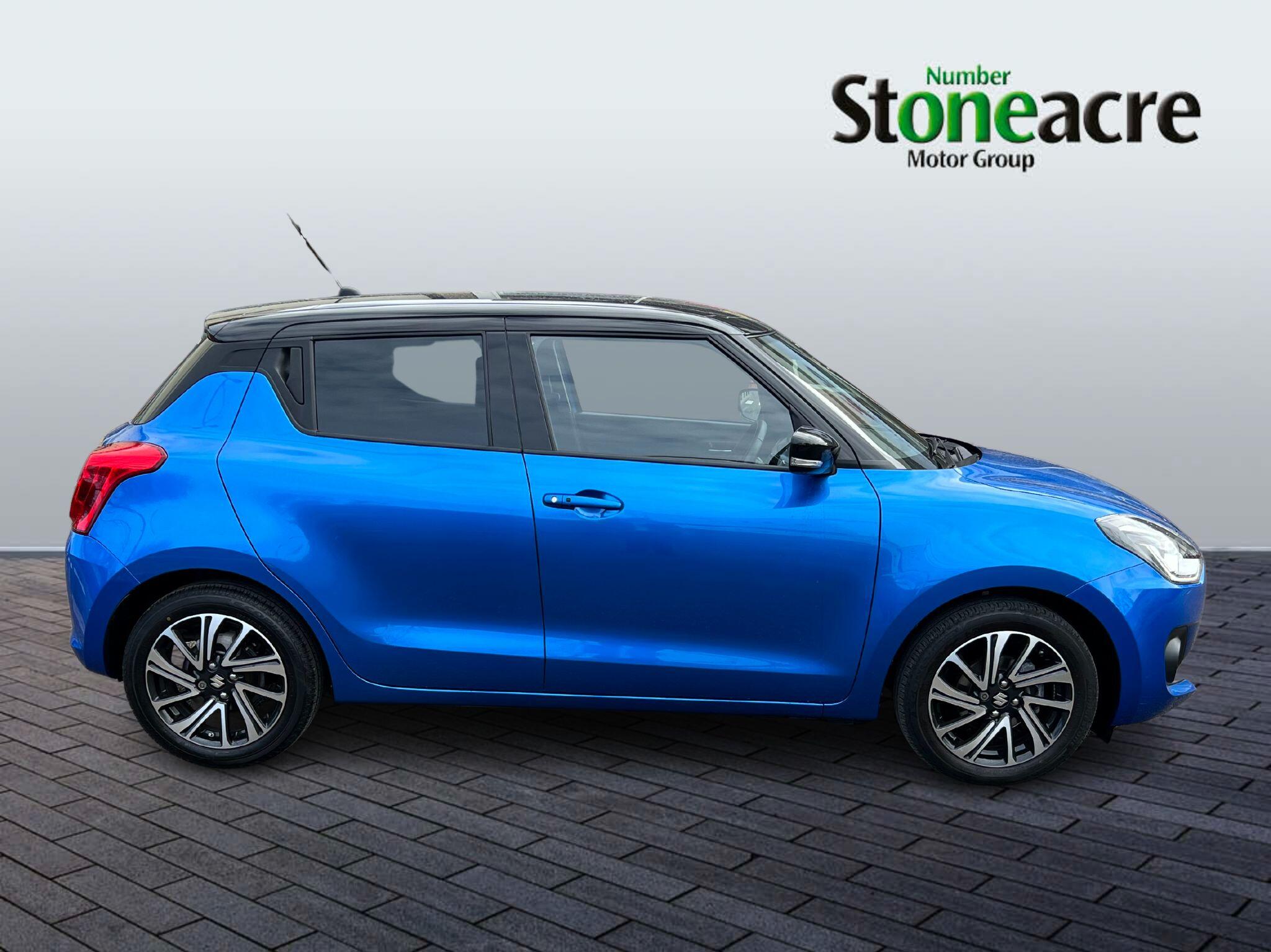 Suzuki Swift 1.2 Dualjet 83 12V Hybrid SZ5 5dr Auto DN73VZL Image 2