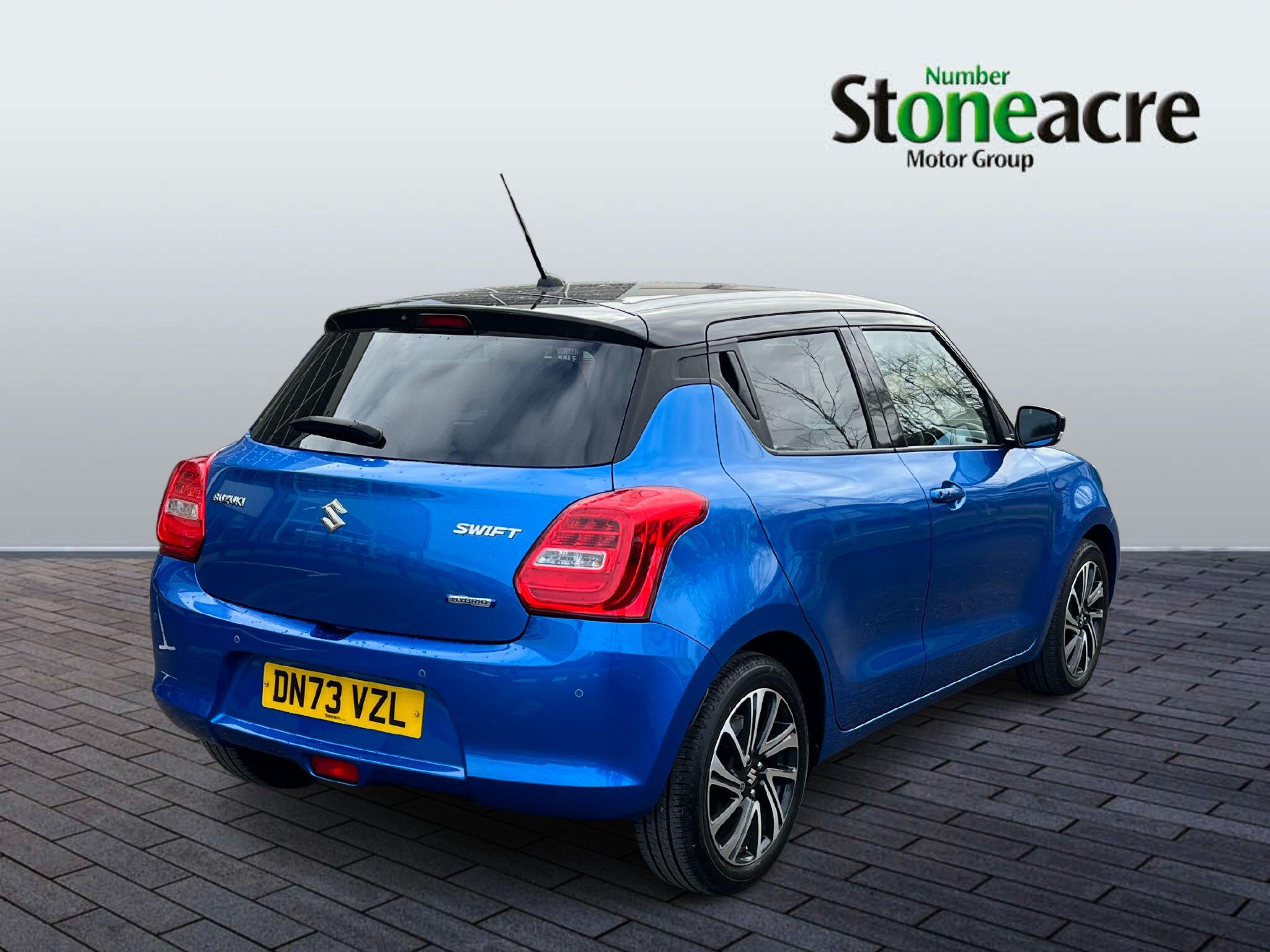 Suzuki Swift 1.2 Dualjet 83 12V Hybrid SZ5 5dr Auto DN73VZL Image 3