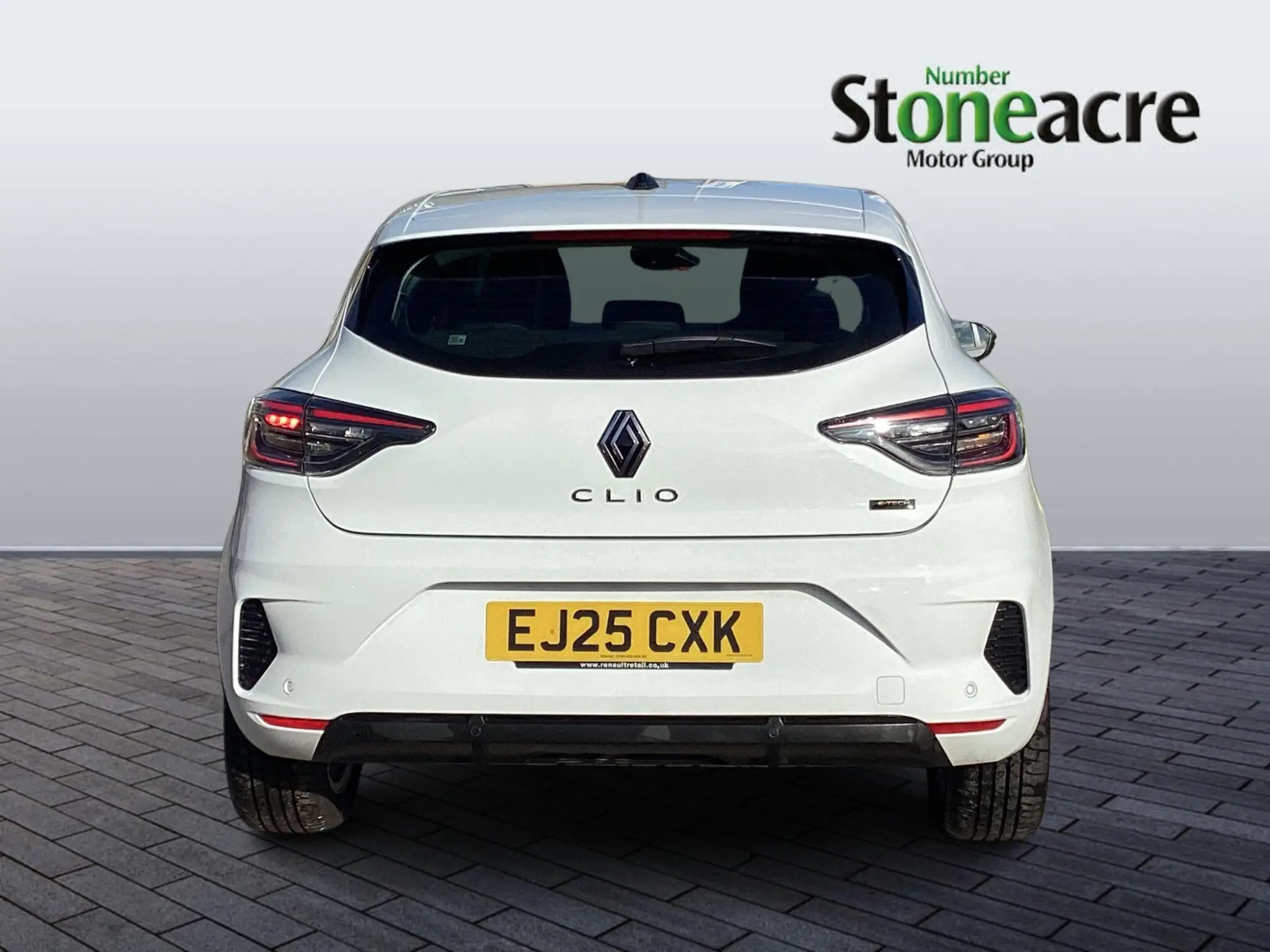 Renault Clio E-Tech 1.6 E-TECH full hybrid 145 Evolution 5dr Auto EJ25CXK Image 3
