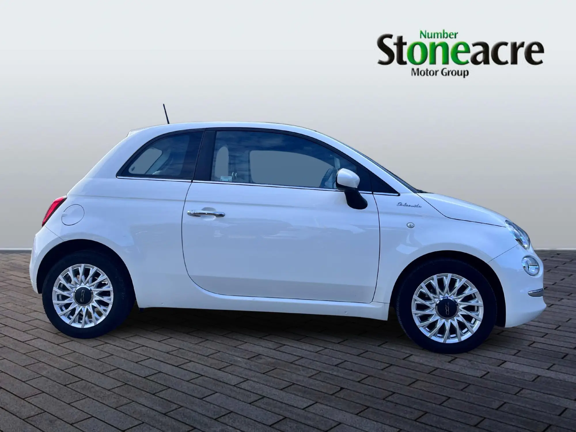 Fiat 500 1.0 Mild Hybrid Dolcevita [Part Leather] 3dr YS72CKC Image 2
