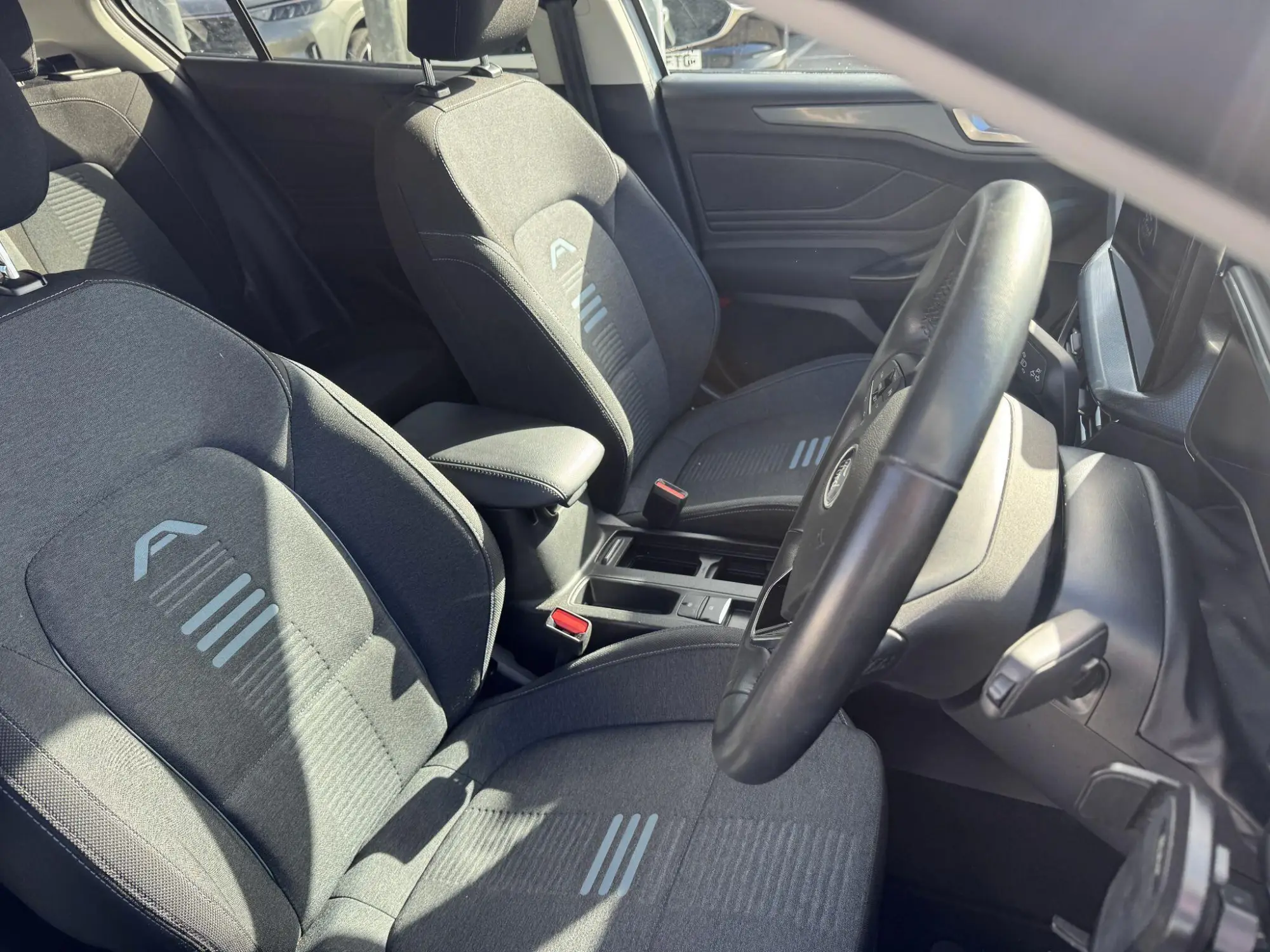 Ford Focus Image 11