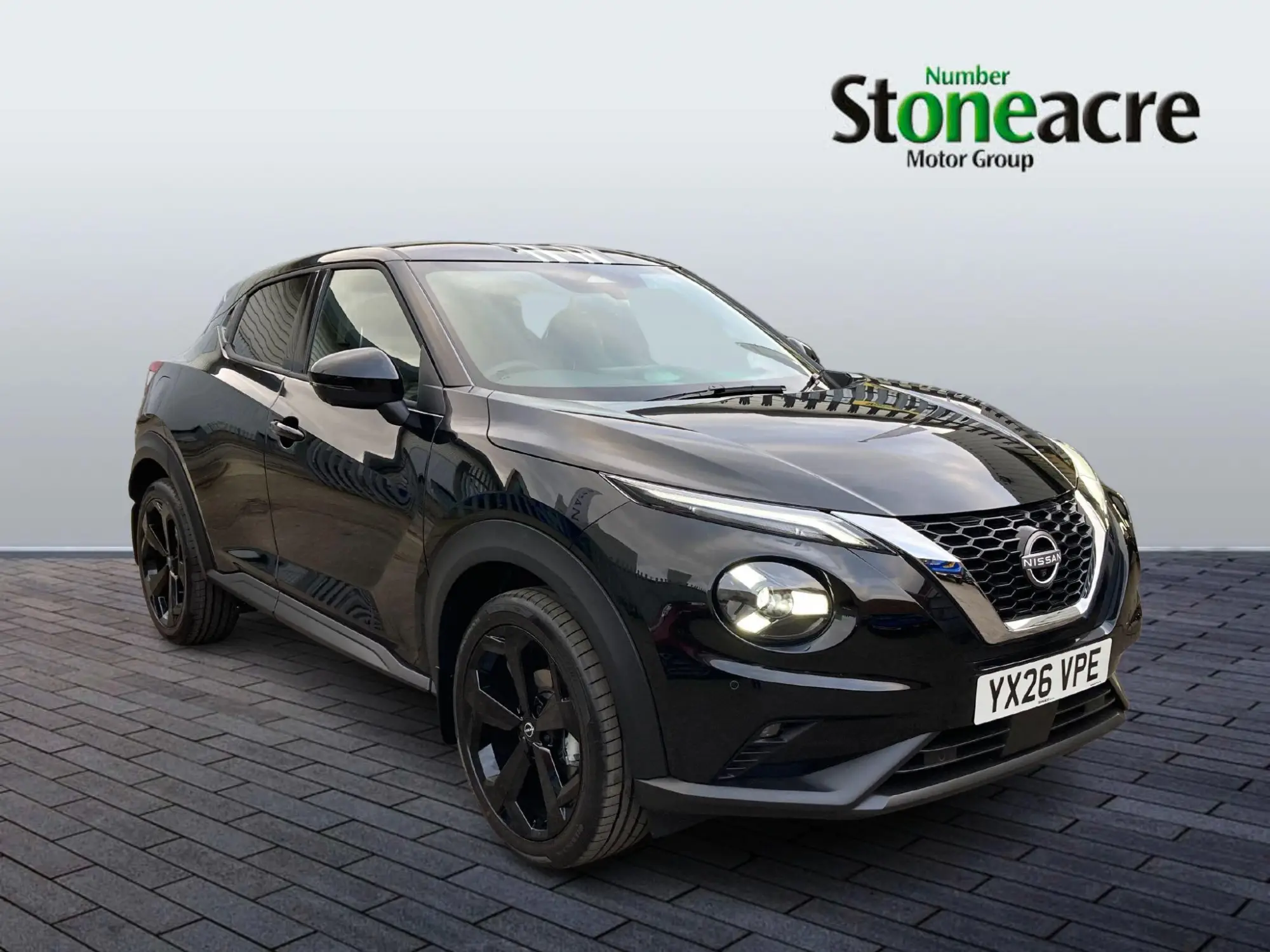 Nissan Juke 1.0 DIG-T Tekna DCT Auto Euro 6 (s/s) 5dr YX26VPE Image 1