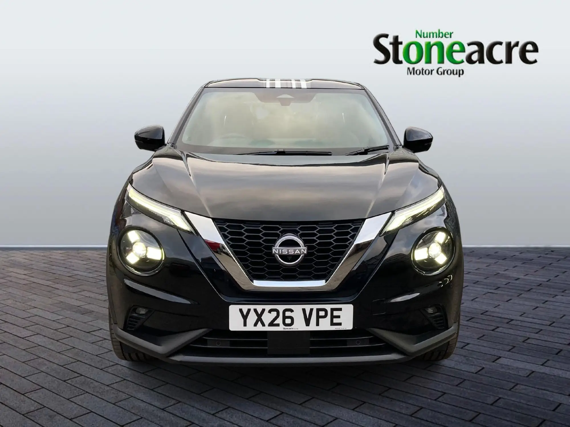 Nissan Juke 1.0 DIG-T Tekna DCT Auto Euro 6 (s/s) 5dr YX26VPE Image 2