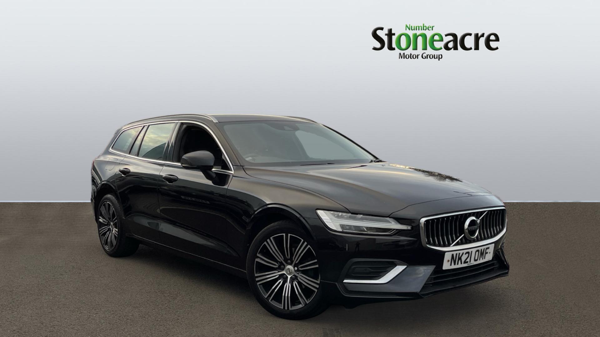 Volvo V60 2.0 B4 MHEV Inscription Auto Euro 6 (s/s) 5dr NK21OMF Image 1