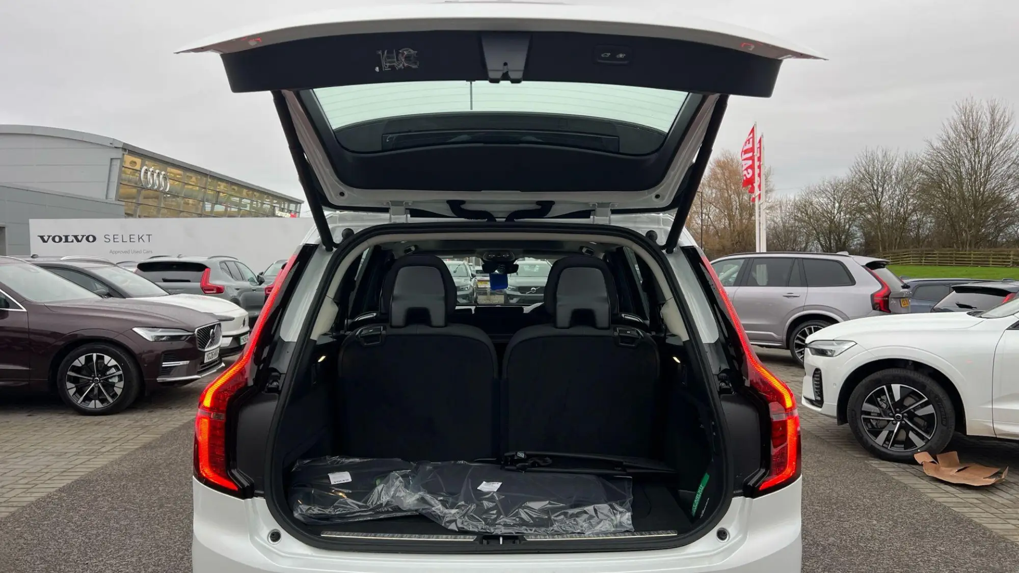 Volvo XC90 Image 17 Volvo XC90 Image 17