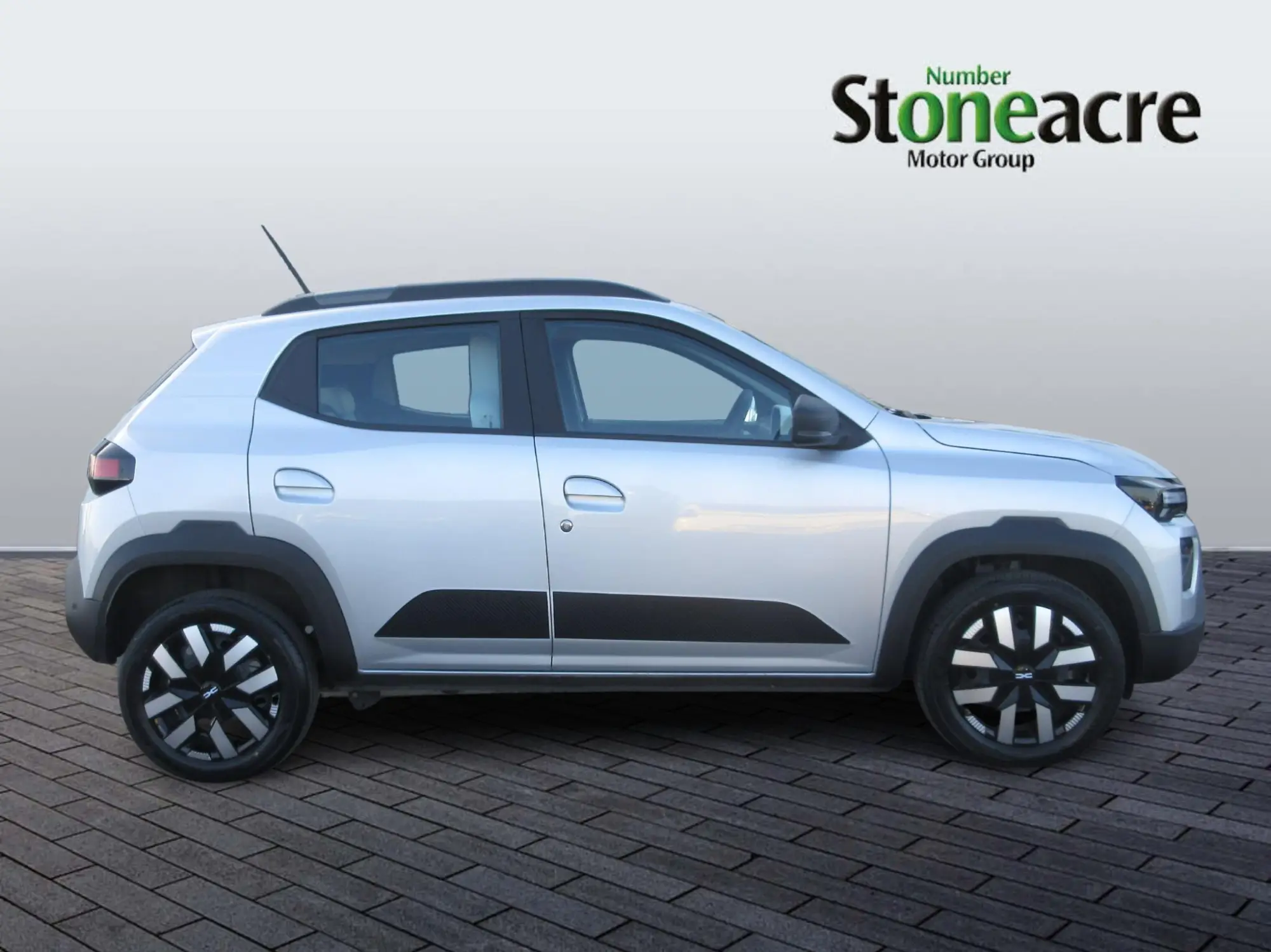 Dacia Spring 65 26.8kWh Expression Auto 5dr NV75KKN Image 2