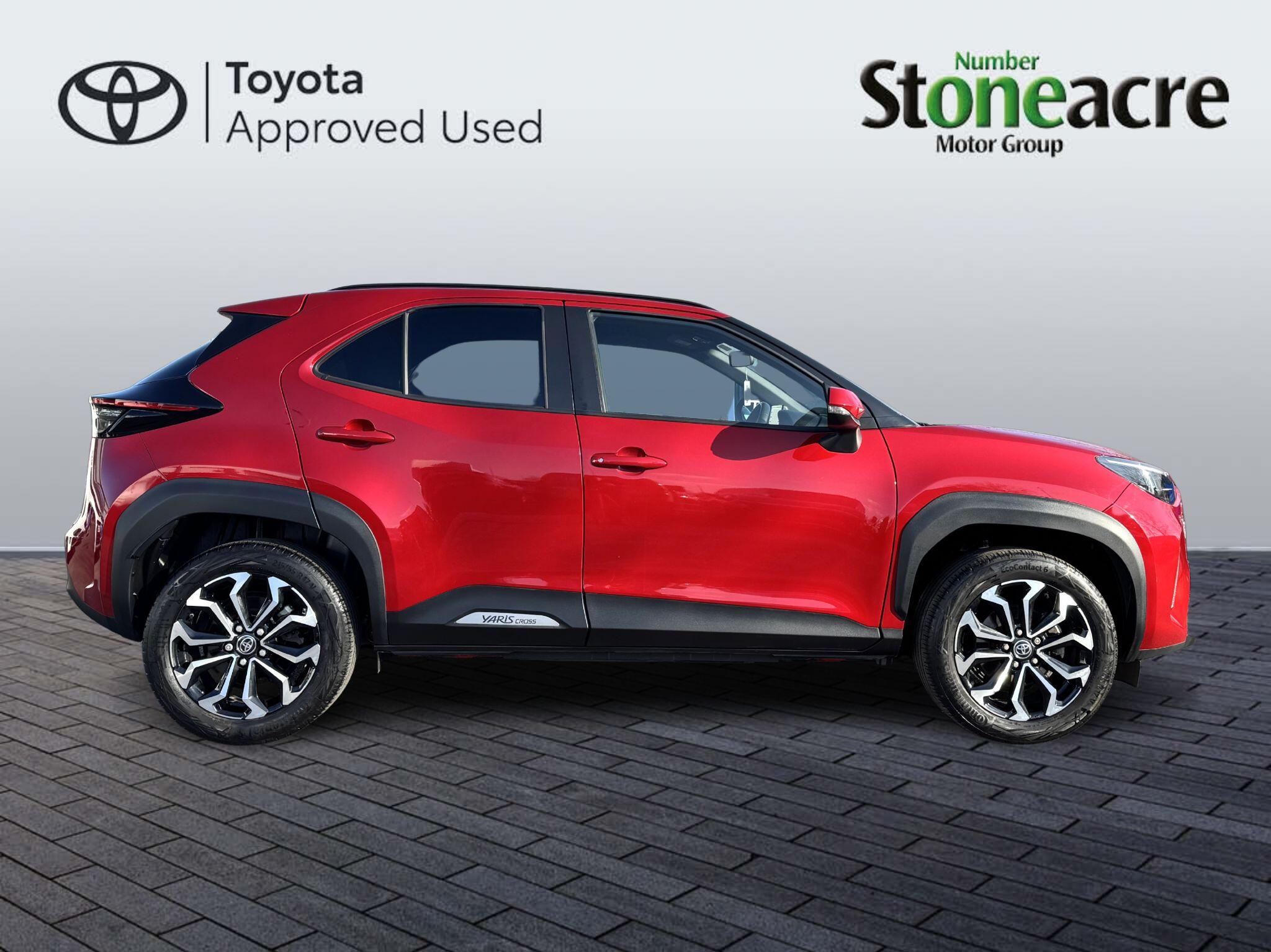 Toyota Yaris Cross 1.5 Hybrid Design 5dr CVT NV23HMU Image 2