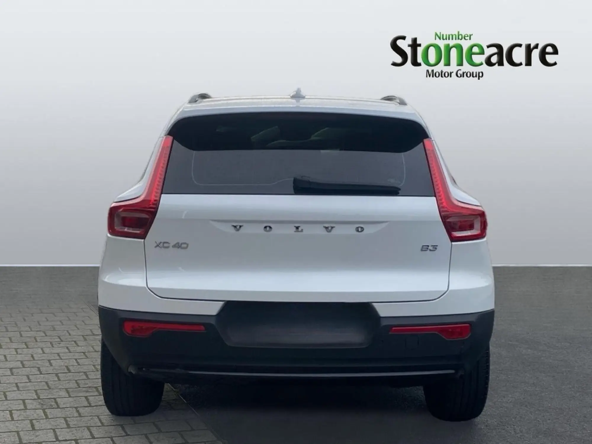 Volvo XC40 2.0 B3P Plus Dark 5dr Auto NU26BYZ Image 3