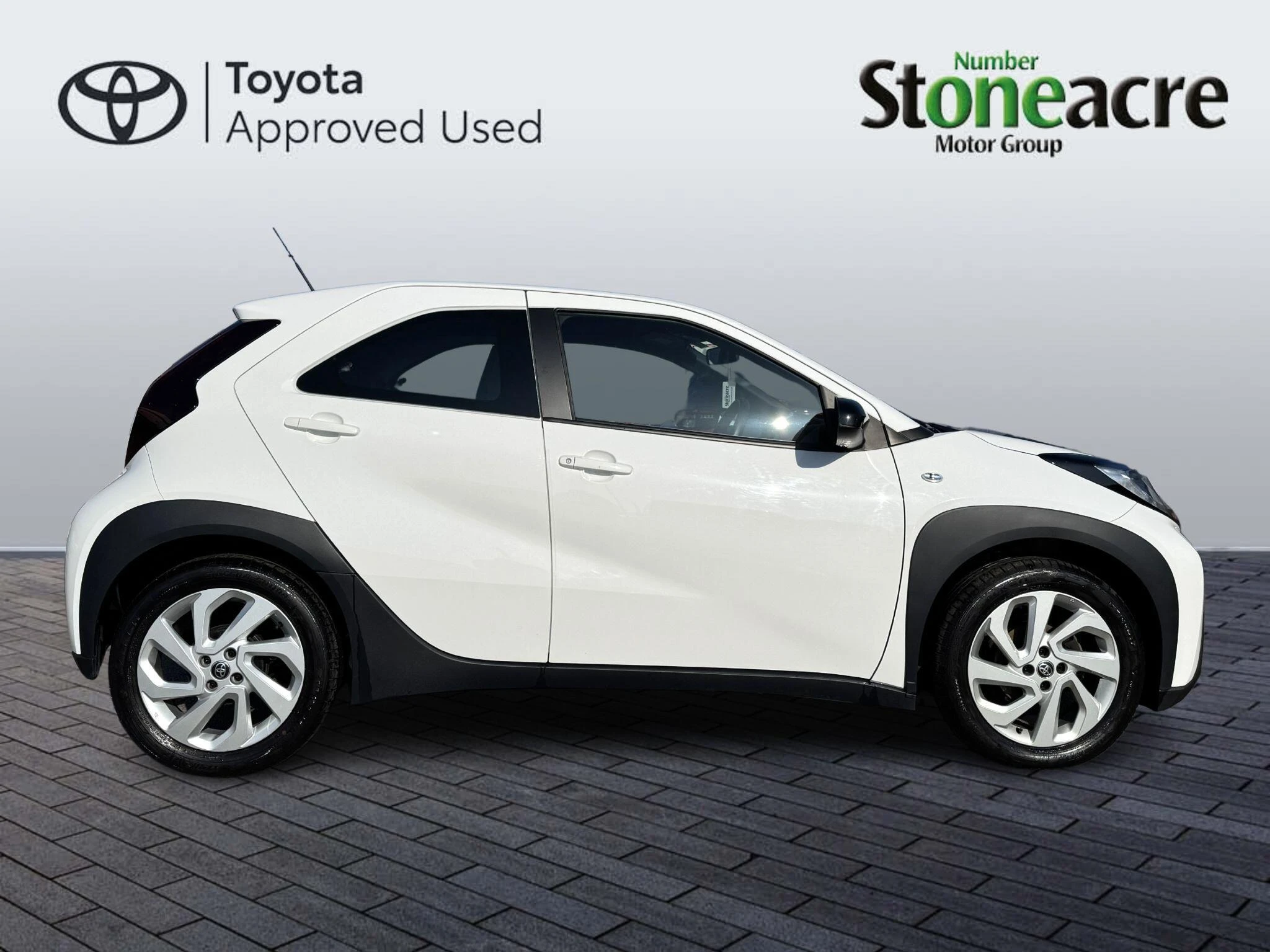 Toyota Aygo X 1.0 VVT-i Pure 5dr NV24UDJ Image 2