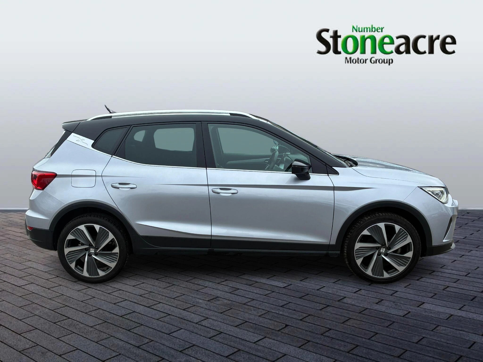 SEAT Arona Image 2