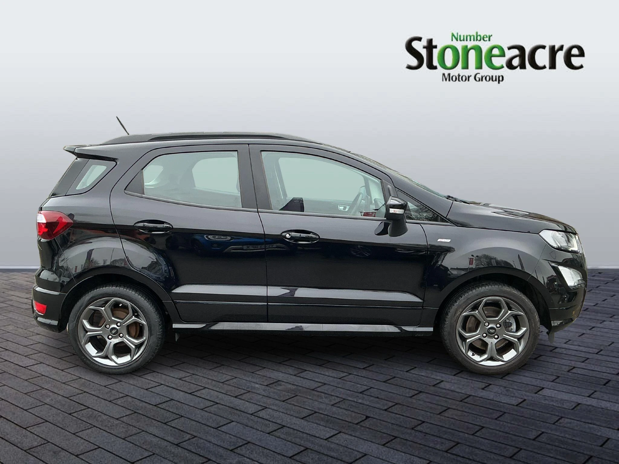 Ford EcoSport 1.0T EcoBoost ST-Line Euro 6 (s/s) 5dr SXZ1362 Image 2