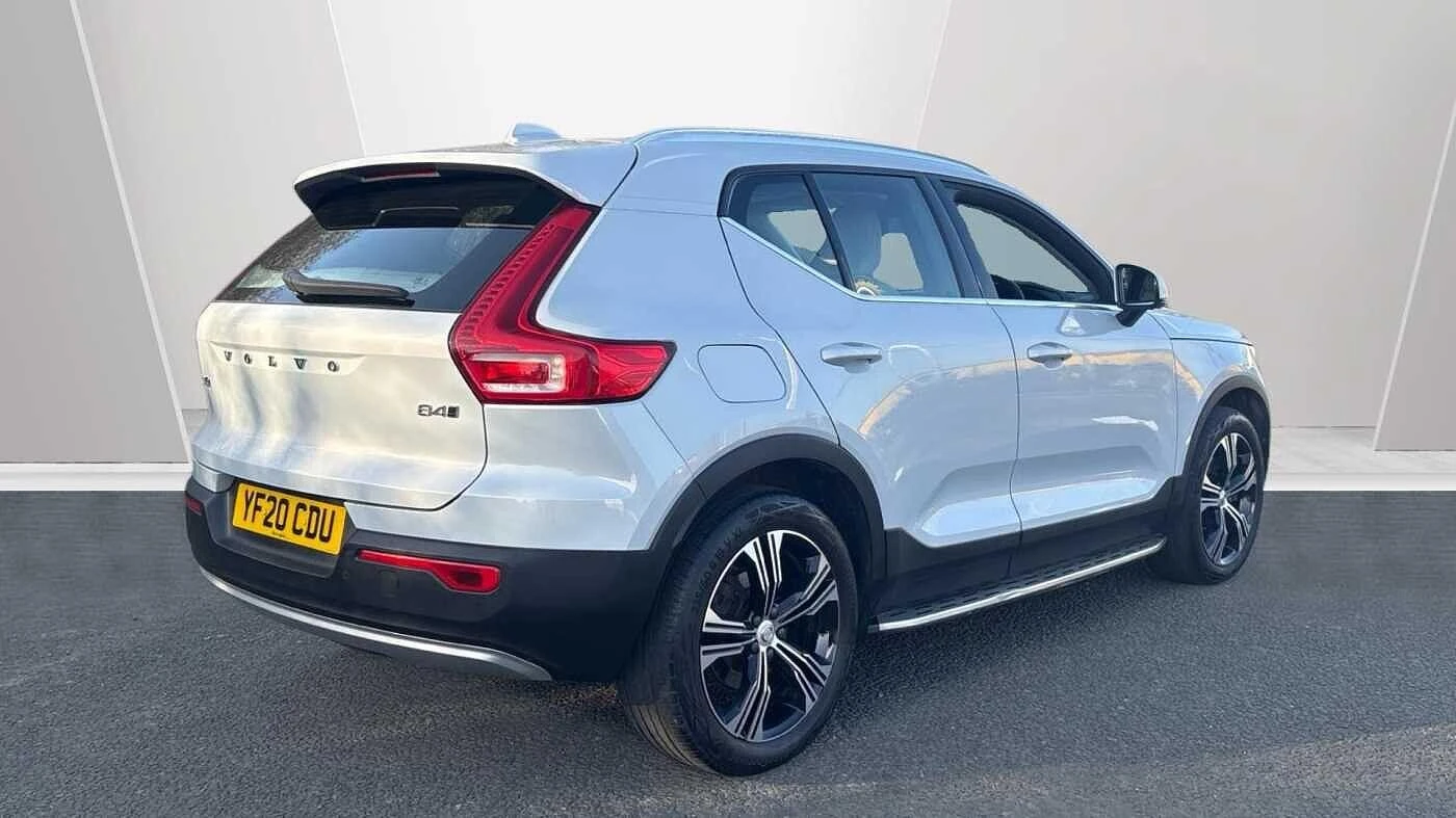 Volvo XC40 2.0 B4 MHEV Inscription Pro Auto AWD Euro 6 (s/s) 5dr YF20CDU Image 2