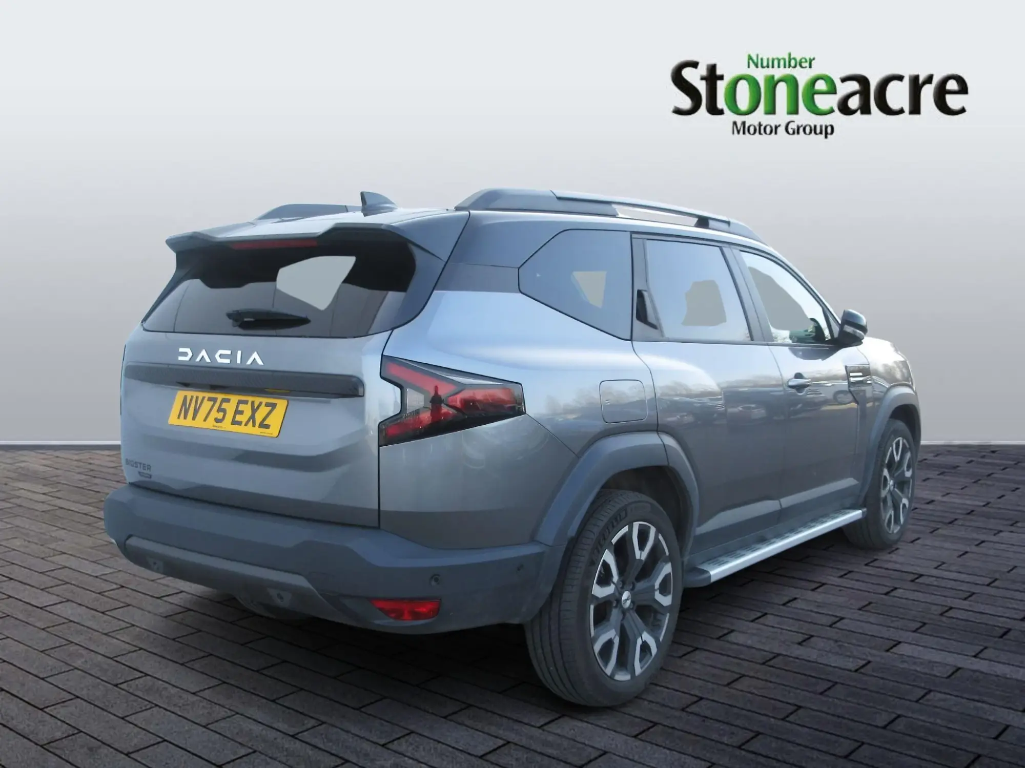 Dacia Bigster 1.8 Journey Auto Euro 6 (s/s) 5dr NV75EXZ Image 3