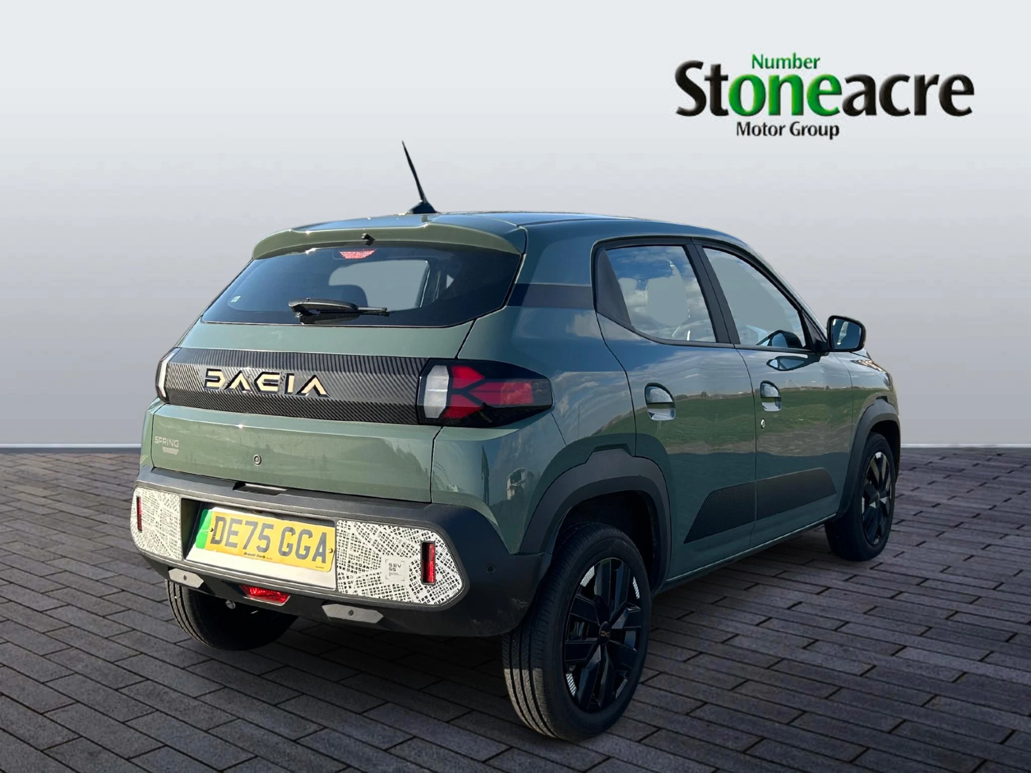 Dacia Spring 65 26.8kWh EXTREME Auto 5dr DE75GGA Image 3