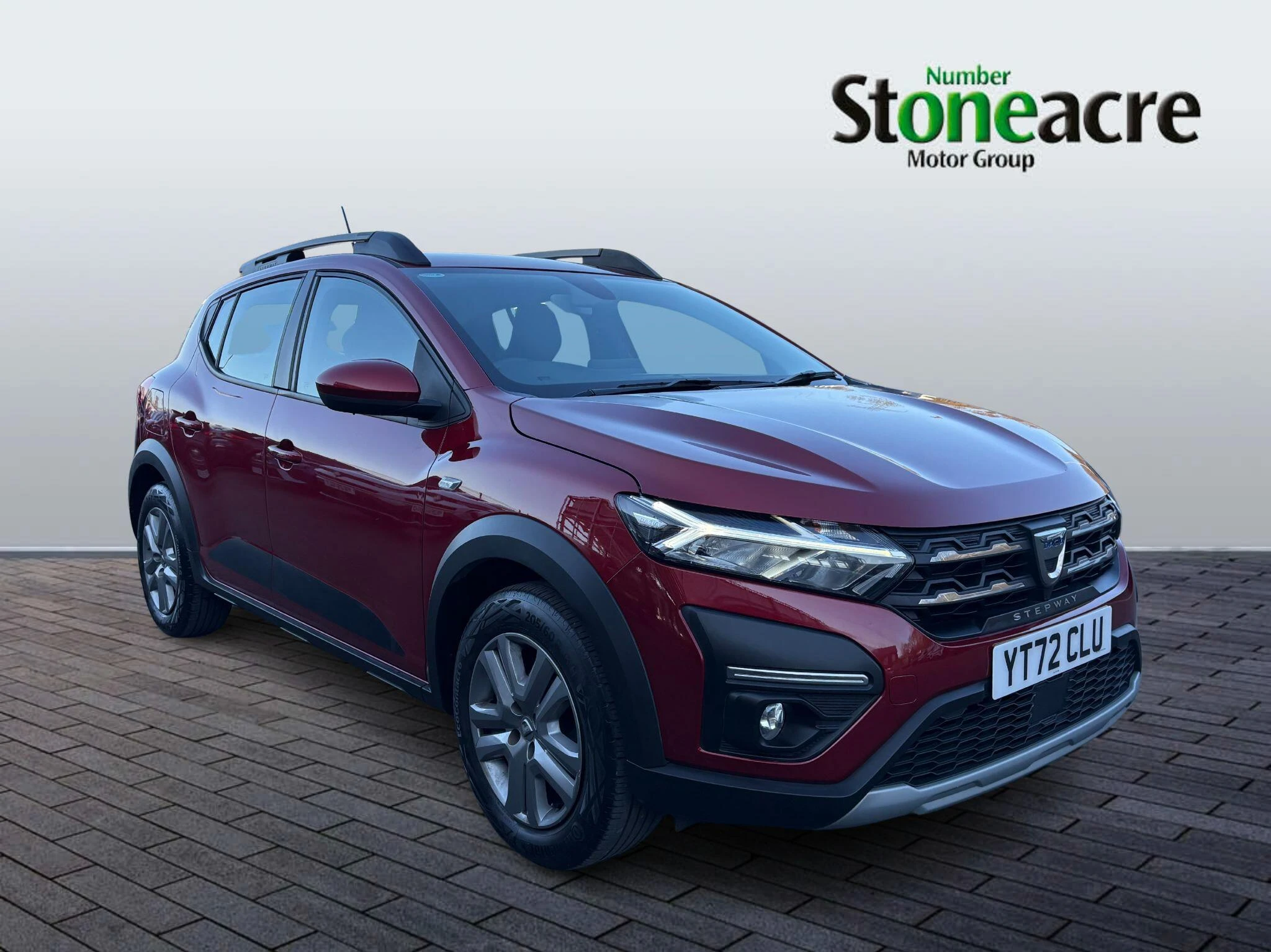 Dacia Sandero Stepway 1.0 TCe Comfort 5dr YT72CLU Image 1