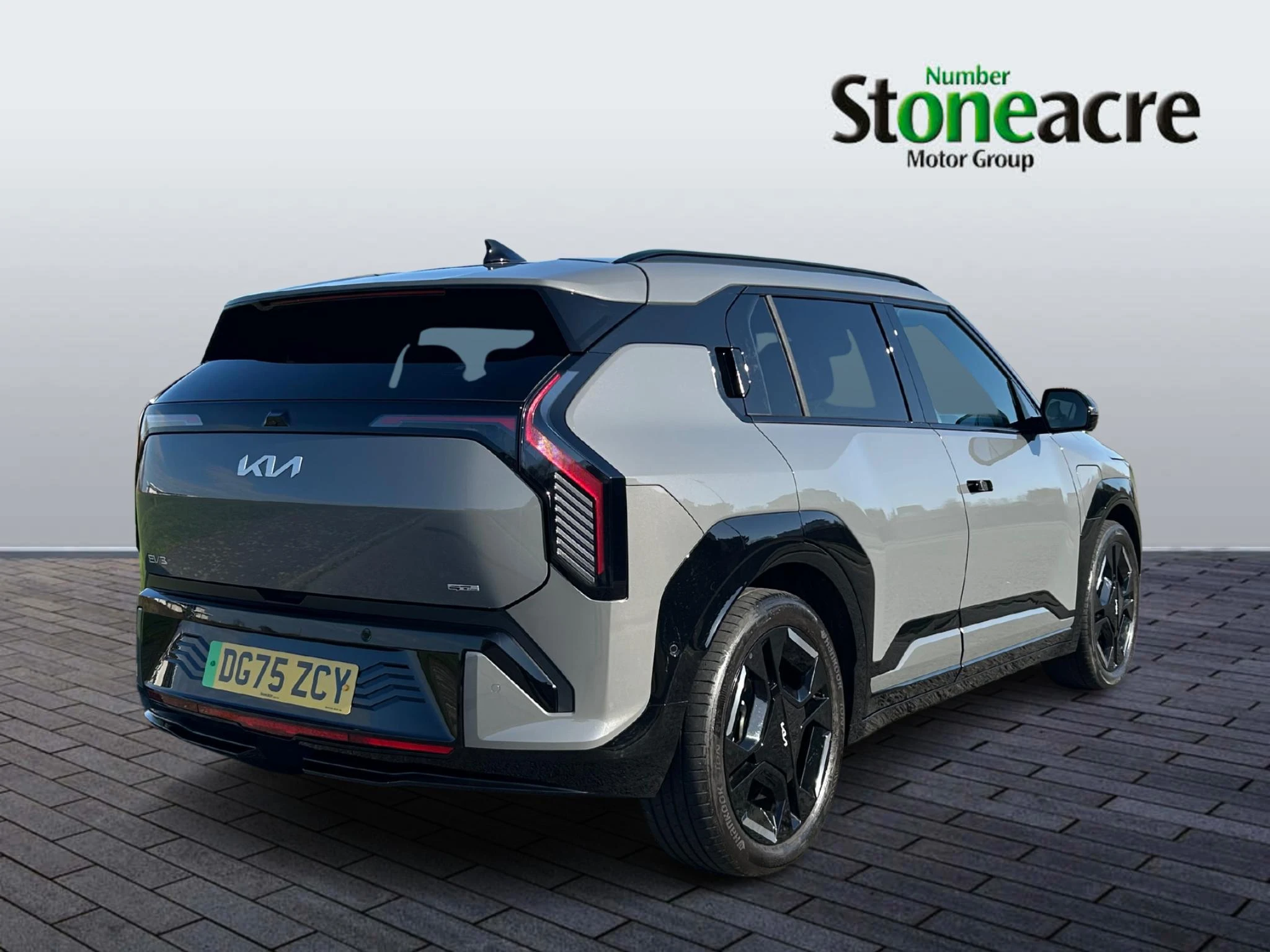 Kia EV3 81.4kWh GT-Line S Auto 5dr DG75ZCY Image 3