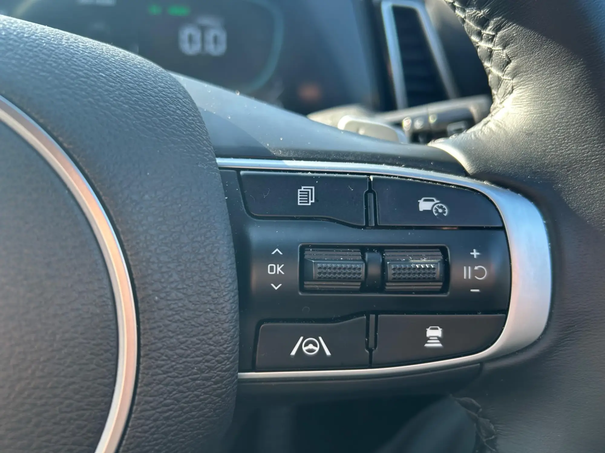 Kia Sportage Plug-In Hybrid Image 14 Kia Sportage Plug-In Hybrid Image 14