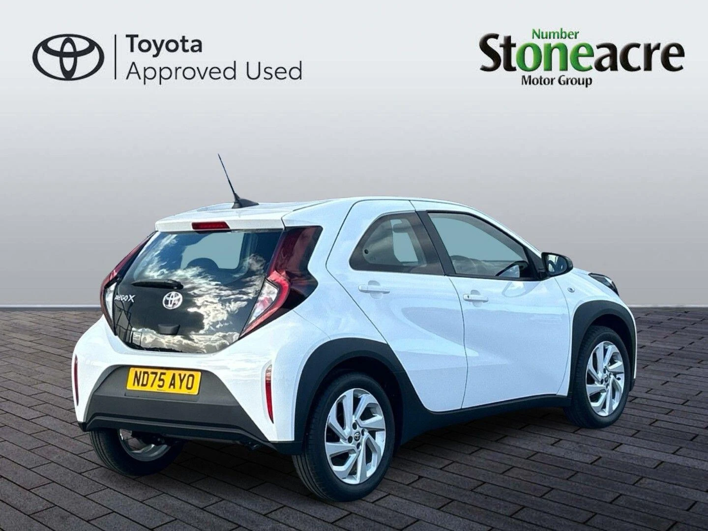 Toyota Aygo X 1.0 VVT-i Pure 5dr ND75AYO Image 3