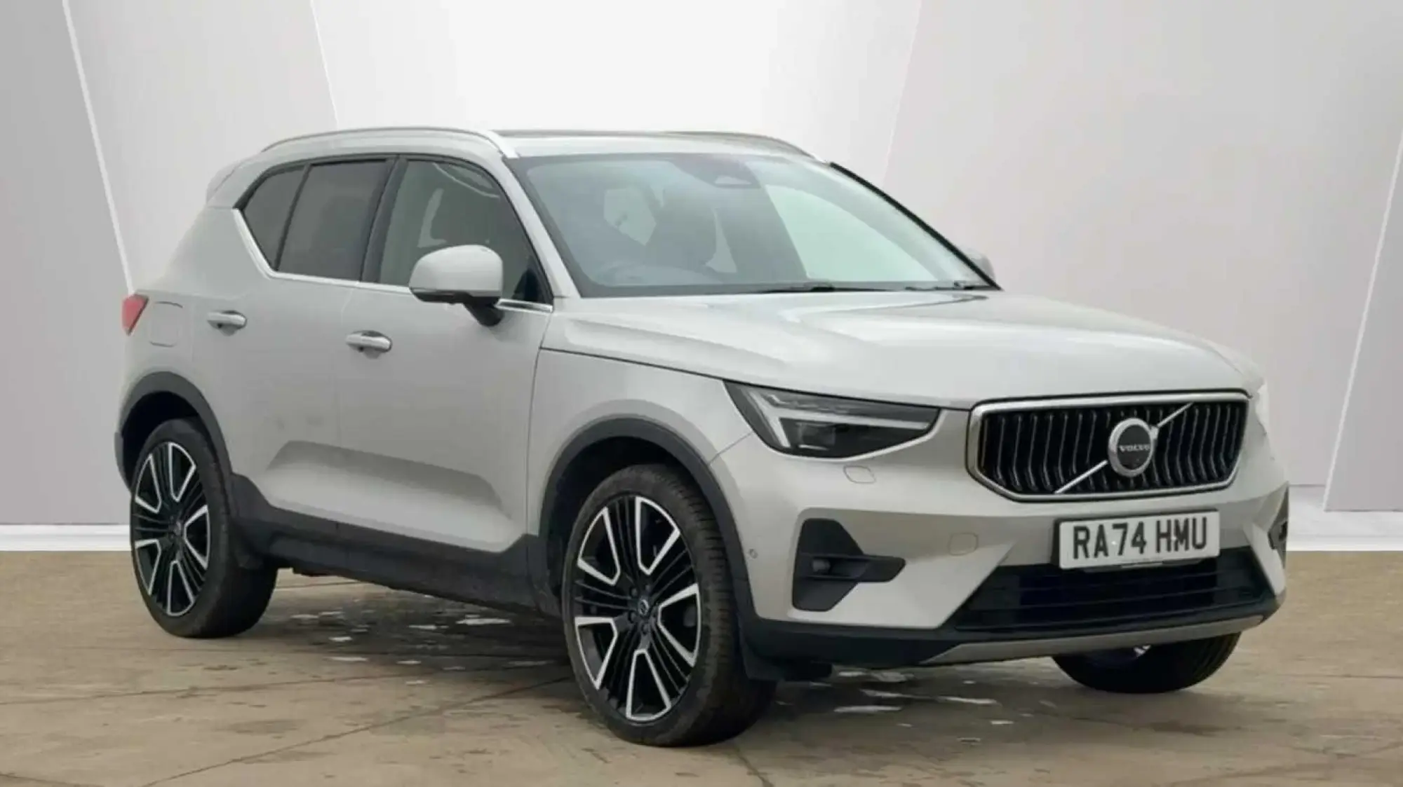 Volvo XC40 Image 1