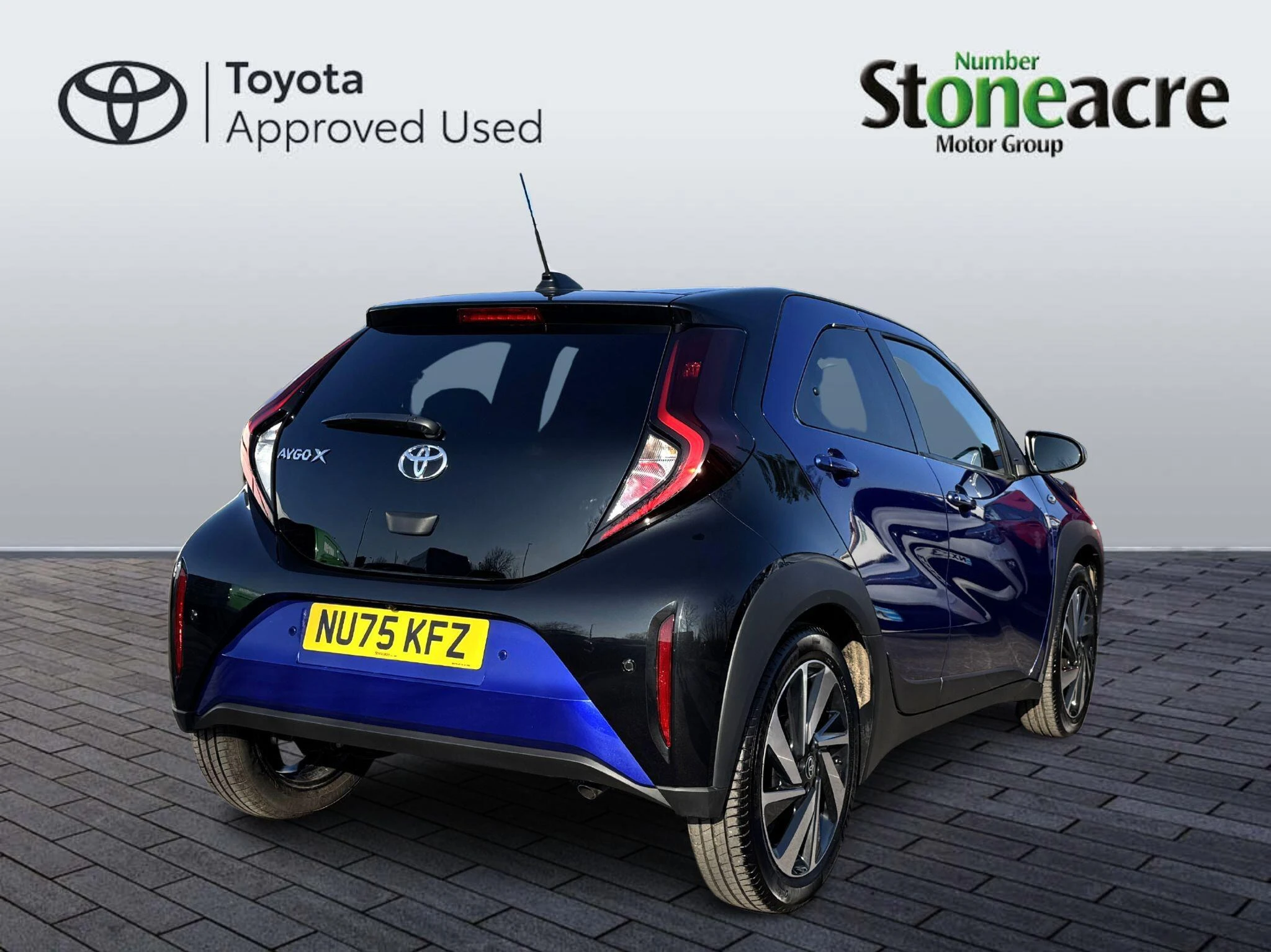 Toyota Aygo X 1.0 VVT-i Edge x-shift Euro 6 (s/s) 5dr NU75KFZ Image 3