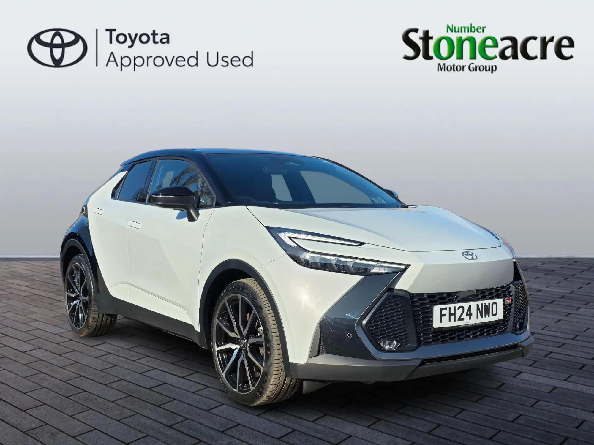 Toyota C-HR Plug-in Hybrid 2.0 VVT-h 13.6 kWh GR SPORT CVT Euro 6 (s/s) 5dr FH24NWO Image 1