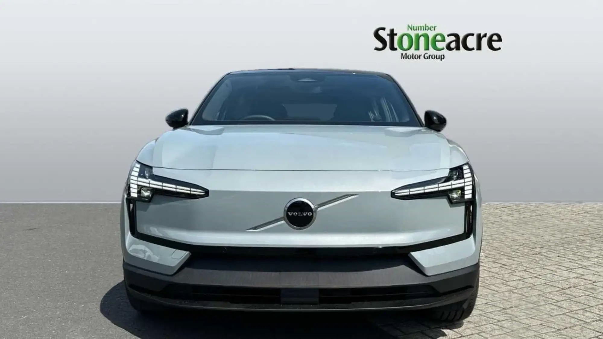 Volvo EX30 315kW Twin Motor Performance Ultra 69kWh 5dr Auto NU26BXD Image 2