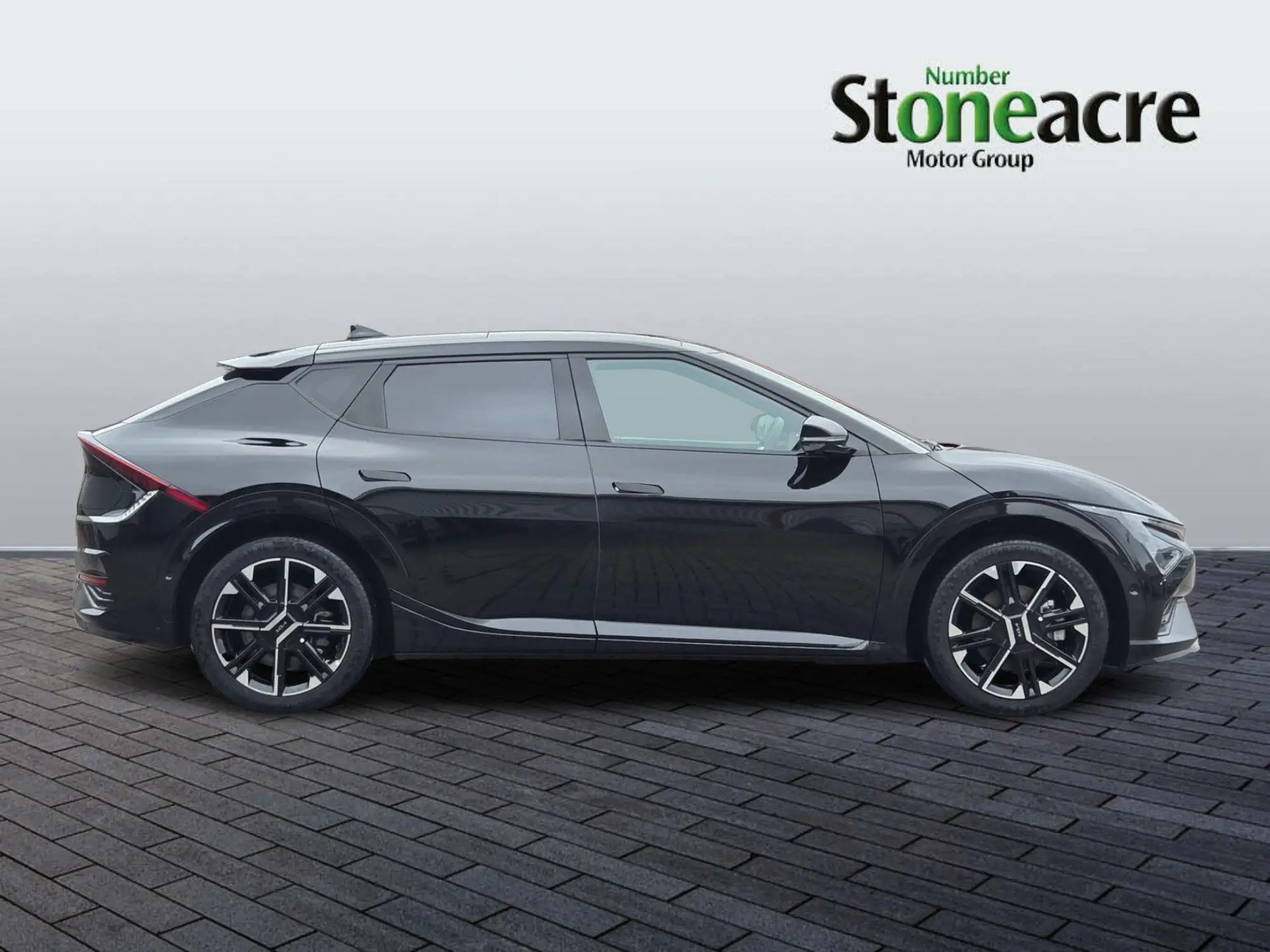 Kia EV6 84kWh GT-Line S Auto 5dr FY74YDF Image 2