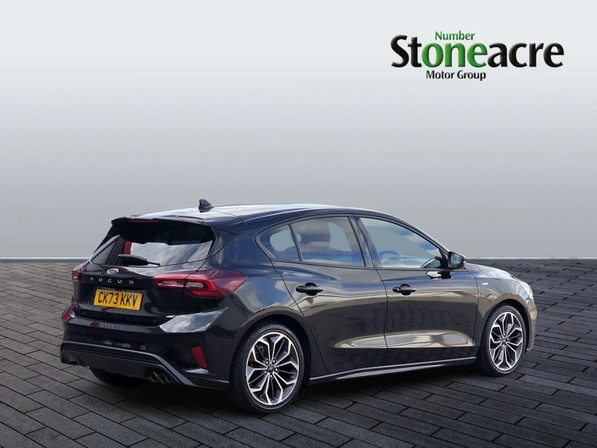 Ford Focus 1.0T EcoBoost ST-Line X Euro 6 (s/s) 5dr CK73KKV Image 3