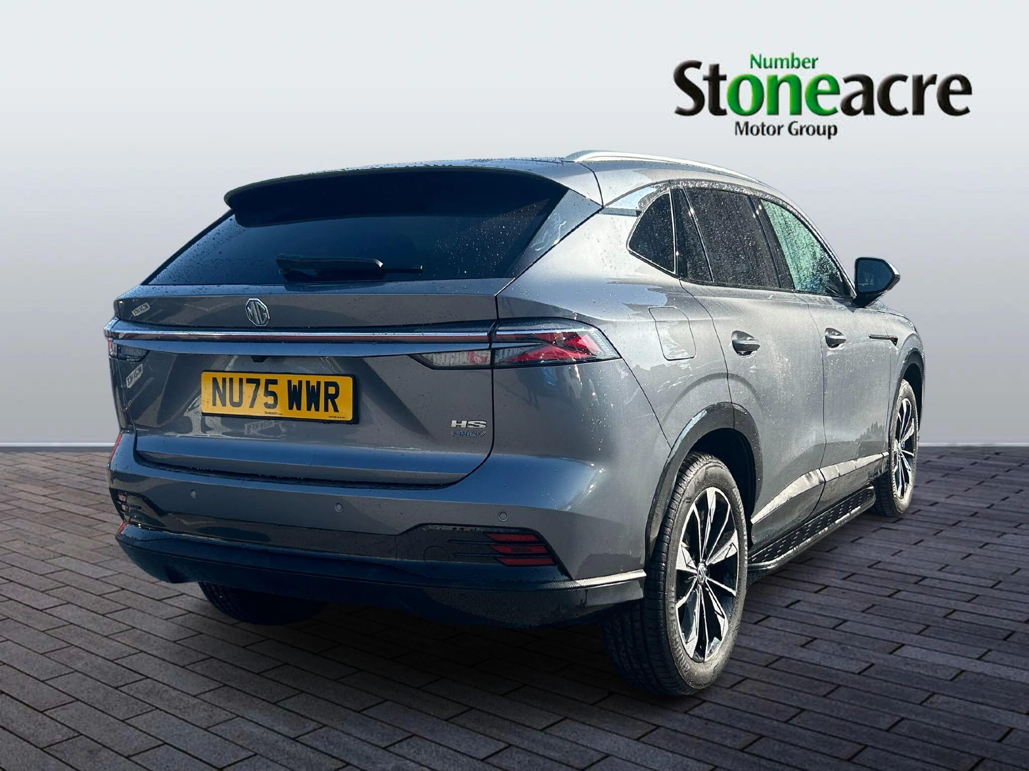 MG HS Plug-In Hybrid 1.5 T-GDI 24.7 kWh Trophy Auto Euro 6 (s/s) 5dr NU75WWR Image 3