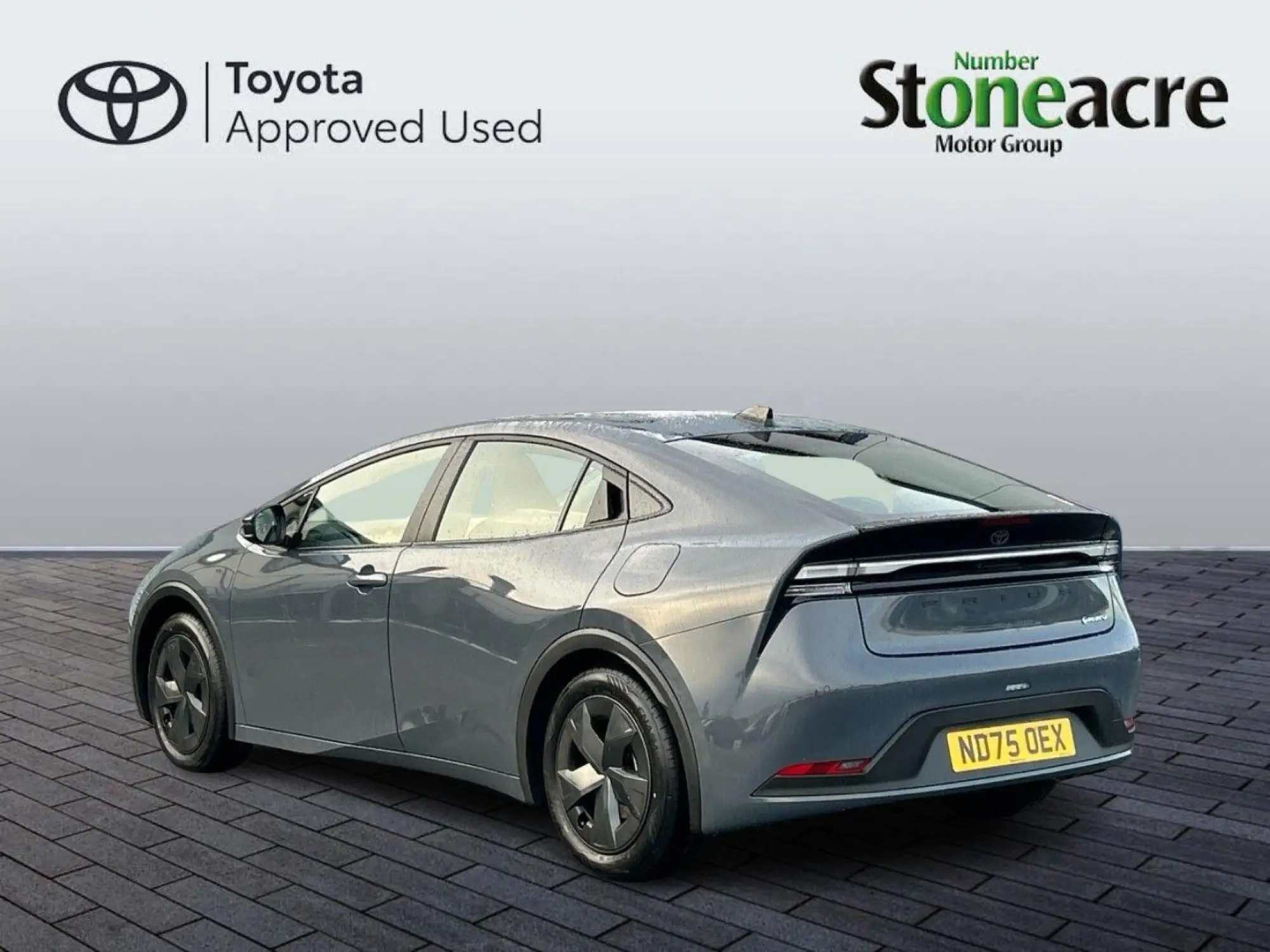 Toyota Prius Plug-in Hybrid Image 5 Toyota Prius Plug-in Hybrid Image 5