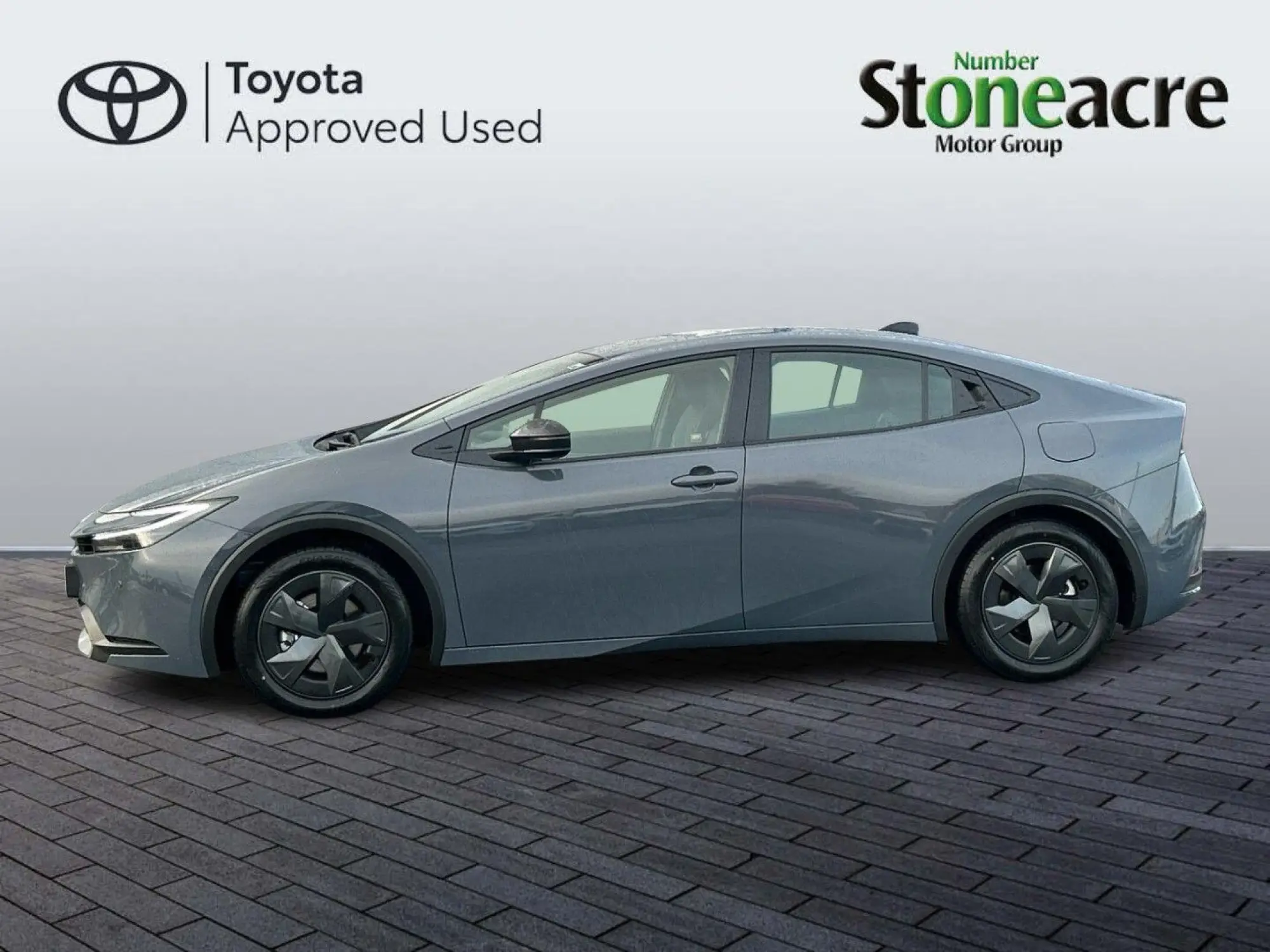 Toyota Prius Plug-in Hybrid Image 6 Toyota Prius Plug-in Hybrid Image 6