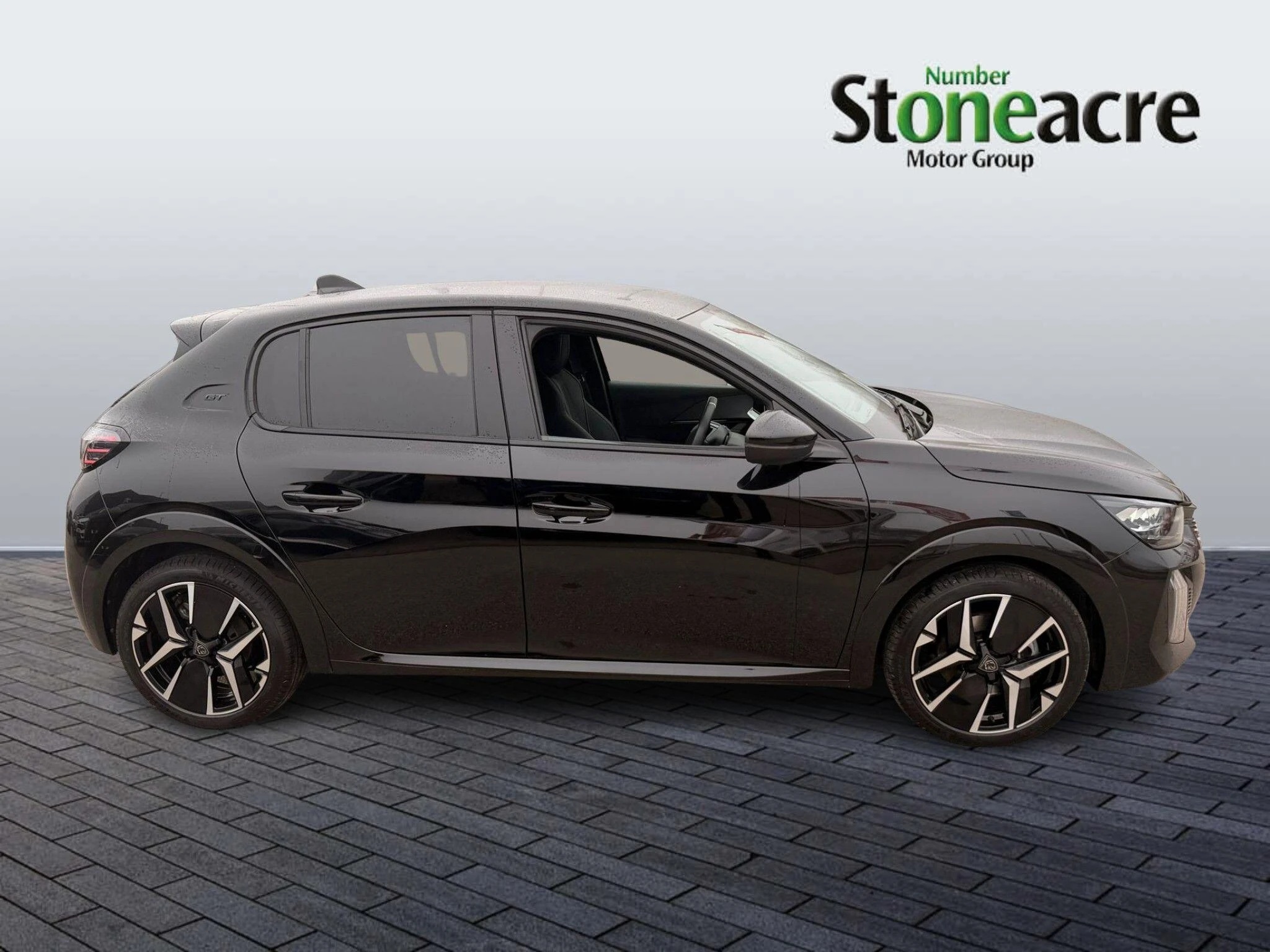 Peugeot 208 1.2 PureTech GT Euro 6 (s/s) 5dr FG25YCD Image 2